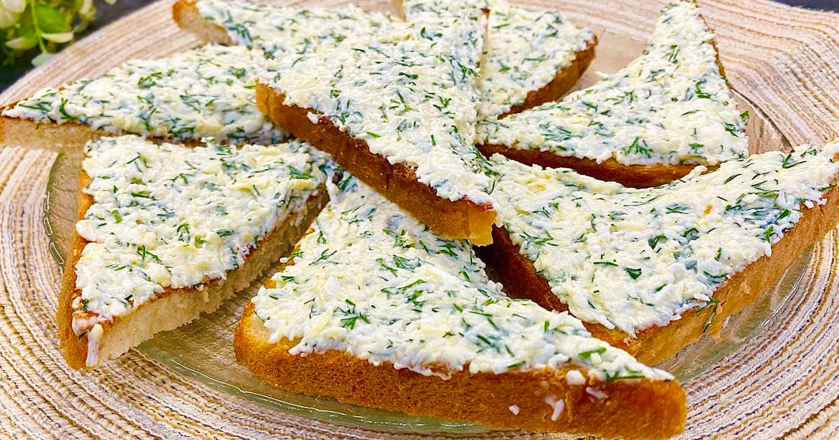 Недорогая намазка из 90-х: простой рецепт для всей семьи