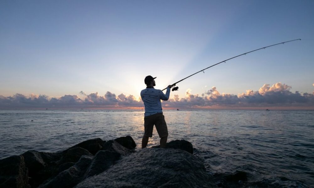 Лунный календарь рыбалки на апрель 2025: лучший клев для удачной рыбалки