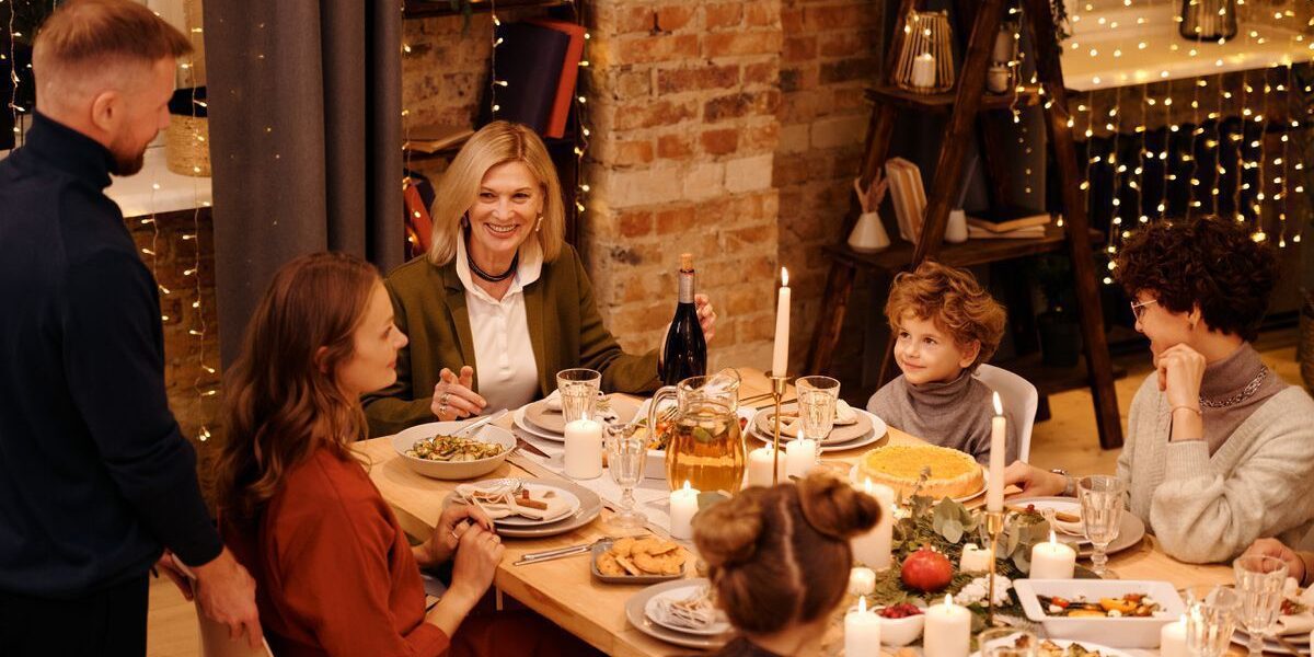 Новый год с детьми: вместе или раздельно? Психология семейного праздника