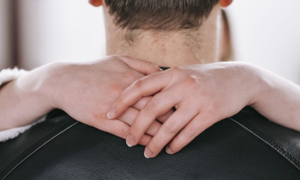 Любовник как способ сохранить брак: неожиданный взгляд психолога