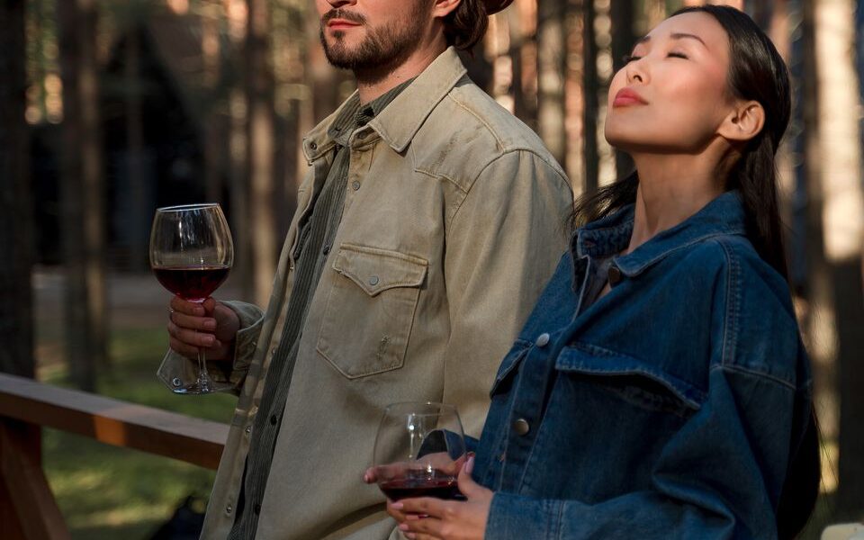 Как распознать тайного женатого: признаки обмана в отношениях