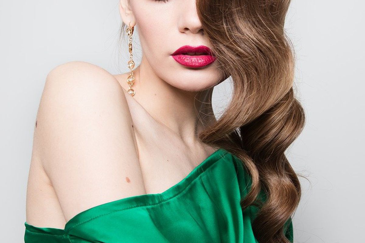 Как сохранить цвет окрашенных волос: советы и секреты