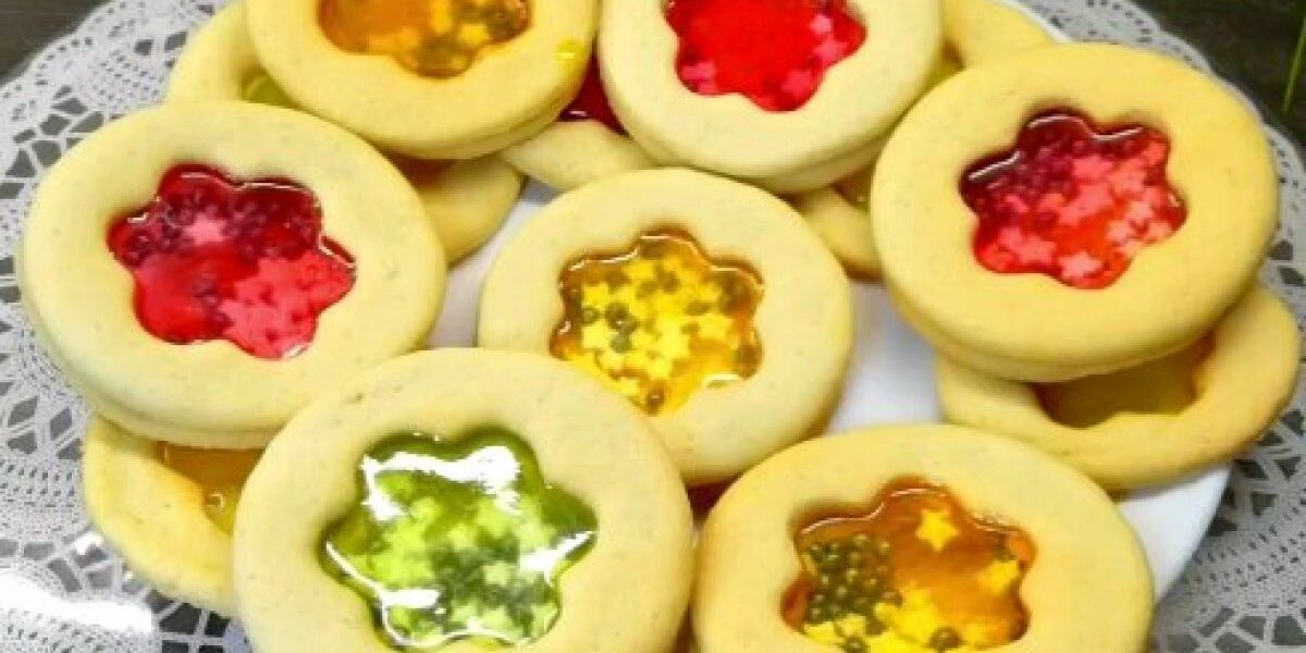 Рецепт праздничного печенья: необычная и красивая выпечка своими руками