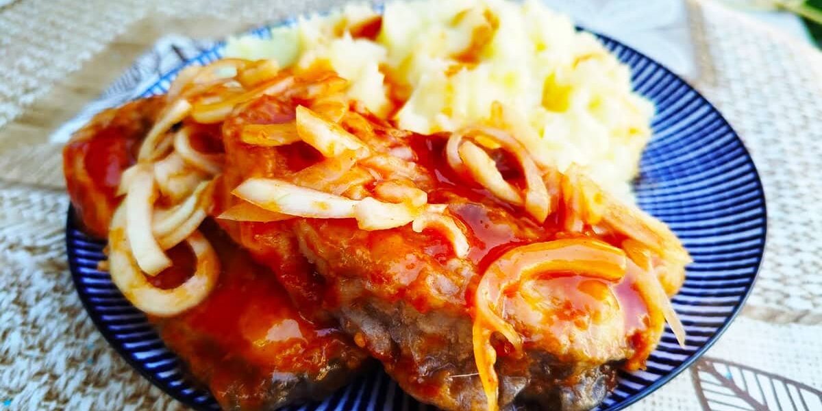 Рыба на ужин: простой рецепт, покоряющий сердца.