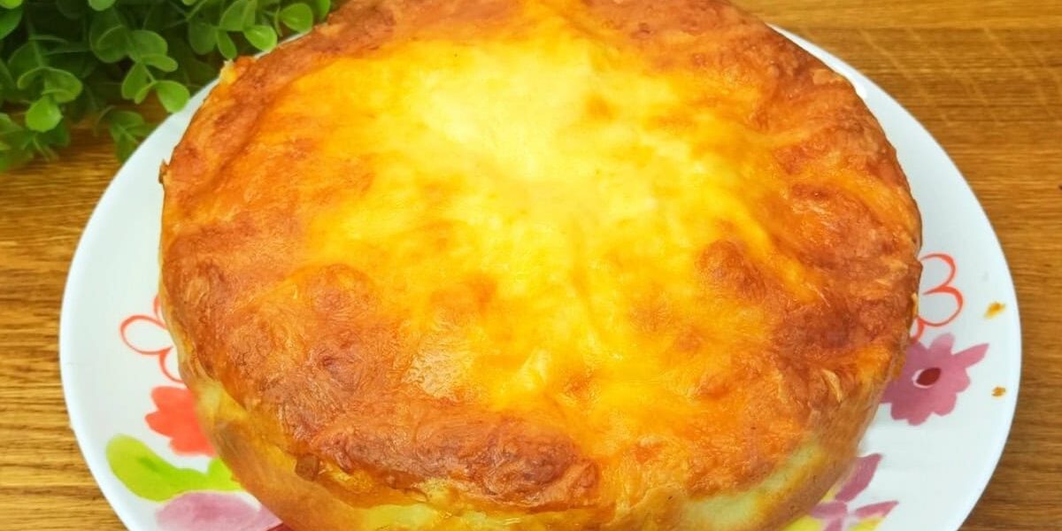 Быстрый пирог к чаю: рецепт за 5 минут, который покорит ваших гостей