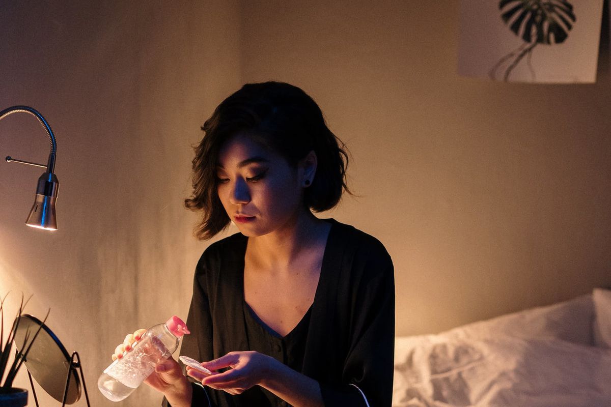 Мицеллярная вода: секреты красоты и нестандартные способы применения