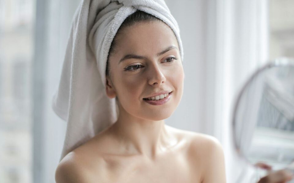 Секреты молодости кожи: домашние маски с натуральными ингредиентами