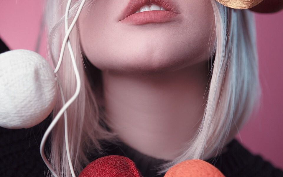 Секреты пухлых губ: увеличиваем объем без инъекций