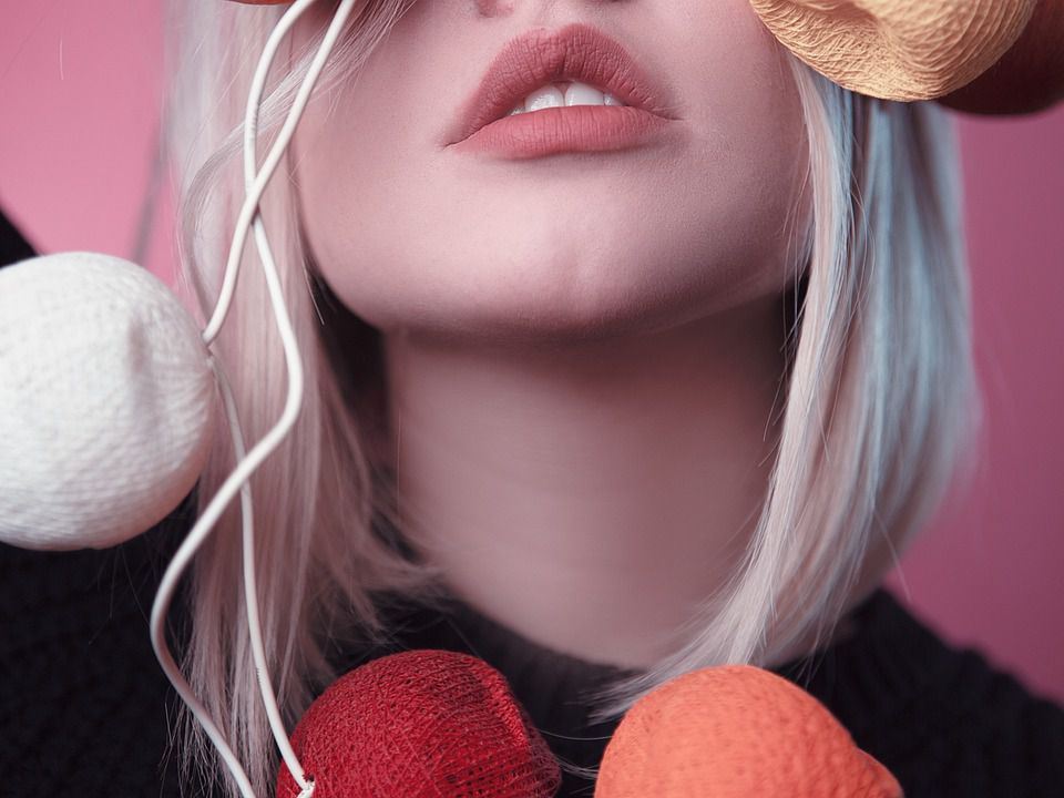 Секреты пухлых губ: увеличиваем объем без инъекций