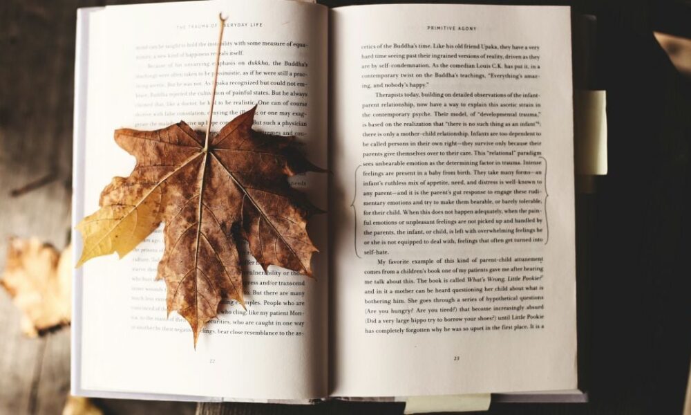 Именины 8 октября: кого поздравлять и как отметить