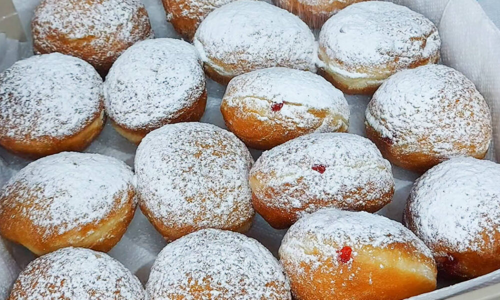 Пышные и вкусные пампушки: простой рецепт для праздничного стола и не только