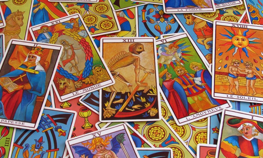 Image for: Гадания на Андрея: 6 проверенных способов узнать свою судьбу. Tags: гадание, таро, карты, карточная игра, тар...