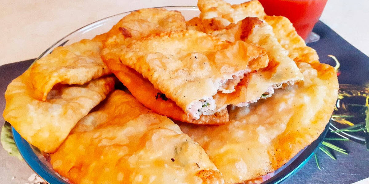 Домашние чебуреки: рецепт хрустящего теста для идеальной начинки