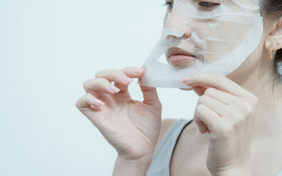 Тканевые маски для лица: ошибки и секреты идеальной кожи