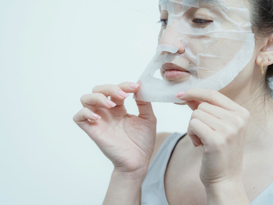 Тканевые маски для лица: ошибки и секреты идеальной кожи