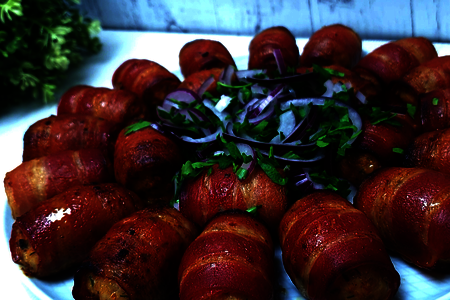 Закуска в беконе: простой и вкусный рецепт для праздничного стола