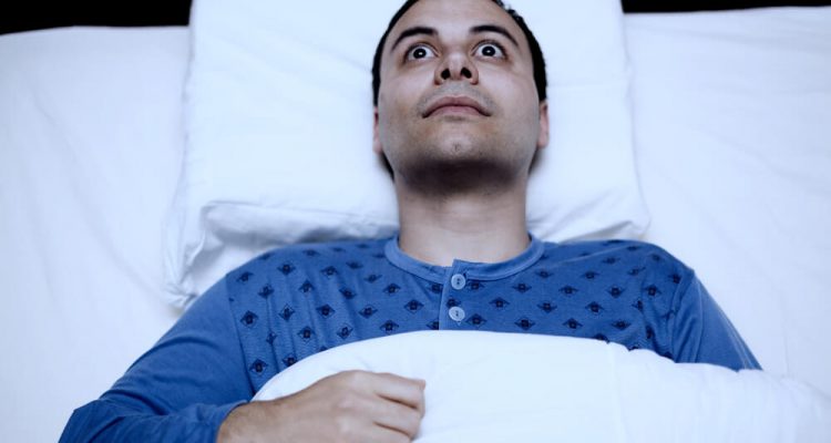 Как улучшить сон: советы для женщин, просыпающихся ночью