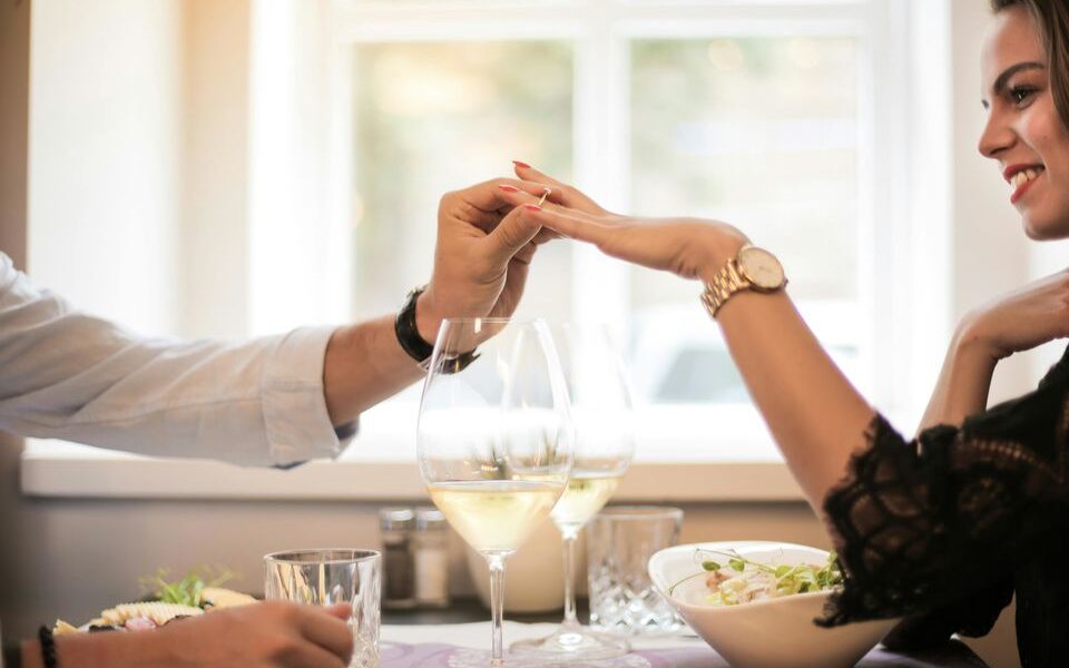 Какие женщины привлекают мужчин: секреты психологии отношений от Коко Шанель