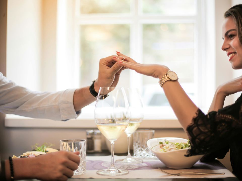 Какие женщины привлекают мужчин: секреты психологии отношений от Коко Шанель