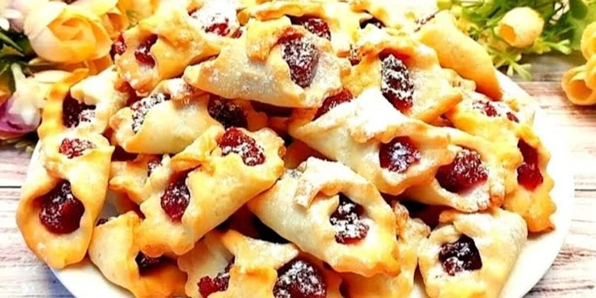 Быстрый пирог "Есмеральда" за 15 минут: простой рецепт из доступных ингредиентов