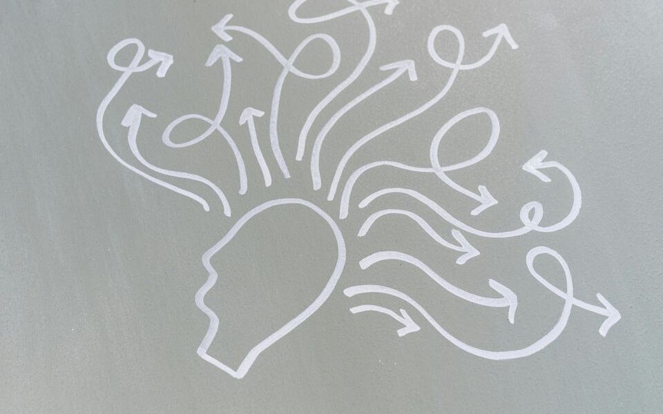 Психологические ловушки: как избежать ошибок мышления