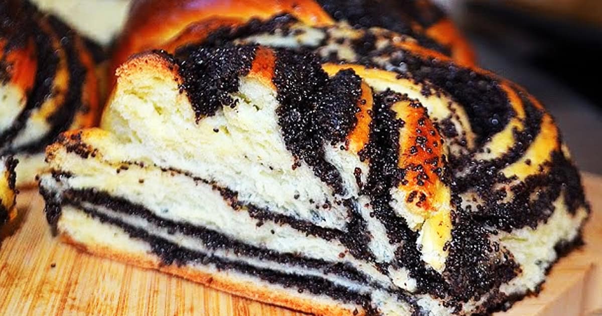 Маковый рулет на Пасху: идеальный рецепт для праздничного стола