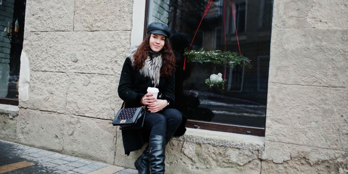 Модные провалы зимы: антитренды 2025 и стильные альтернативы для твоего гардероба