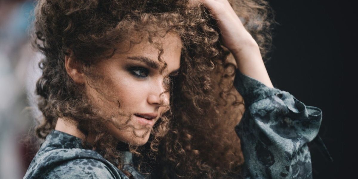 Лунный календарь стрижек на апрель 2025: лучшие дни для красоты и здоровья волос