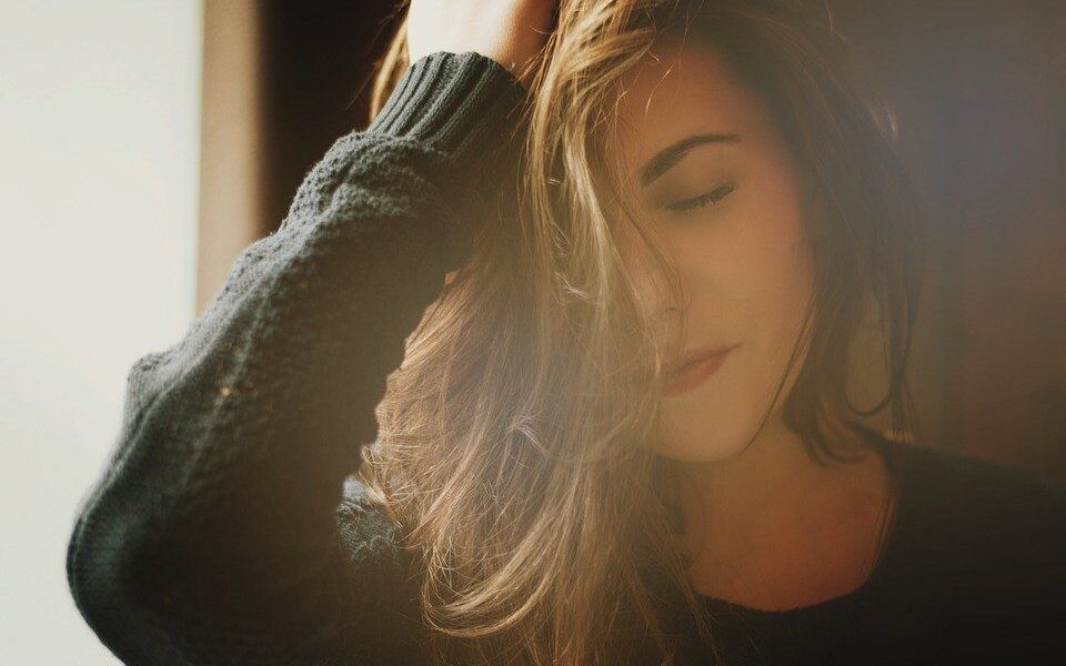 Как избавиться от нежелательного оттенка волос: домашние способы и советы