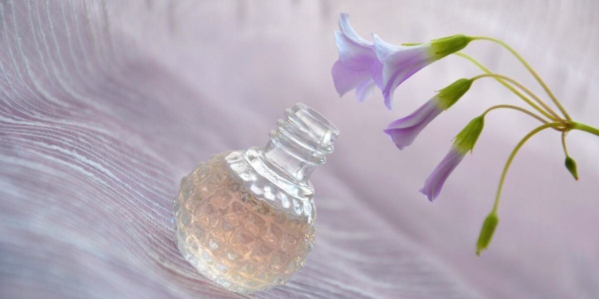 Летний парфюм: как выбрать идеальный аромат для жаркой погоды