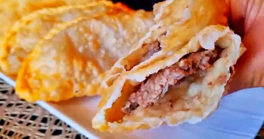 Чебуреки: идеальный рецепт теста и сочная начинка – готовим дома!