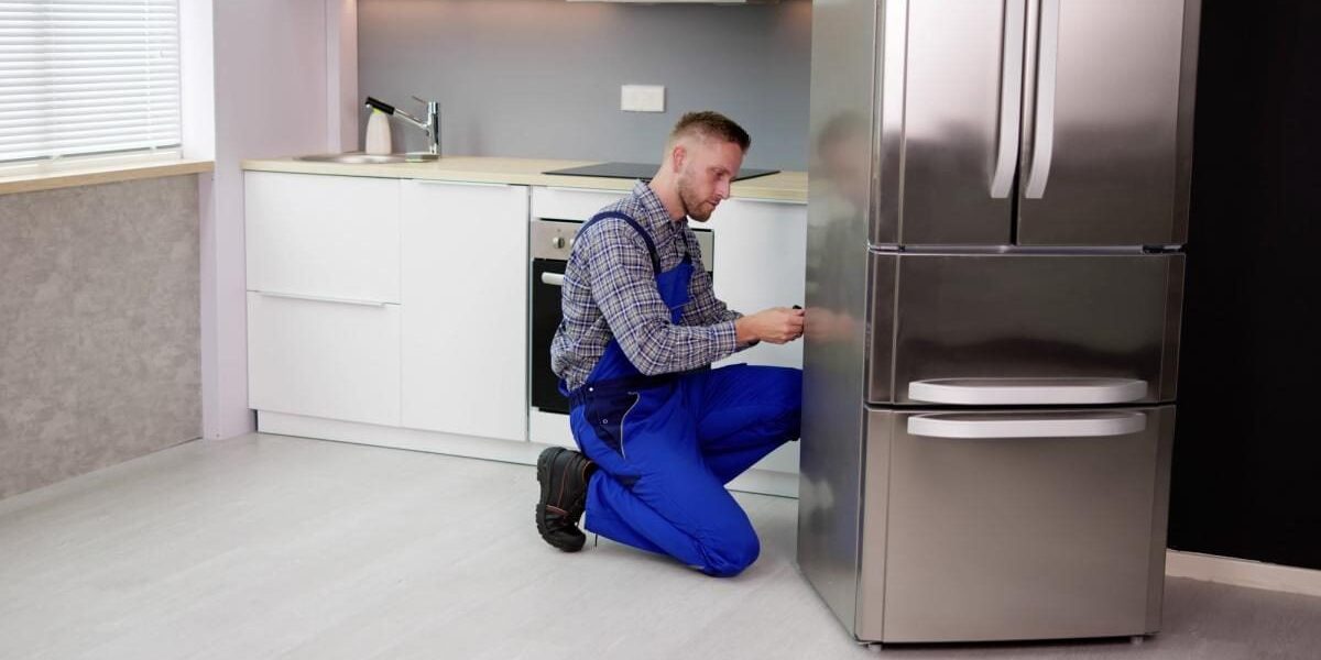 Где нельзя ставить холодильник на кухне: 3 главные ошибки