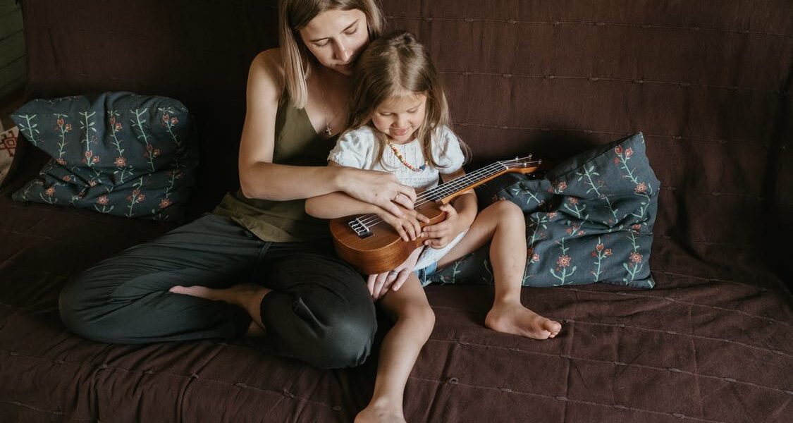 Почему женщина откладывает материнство: психологические причины и что с этим делать