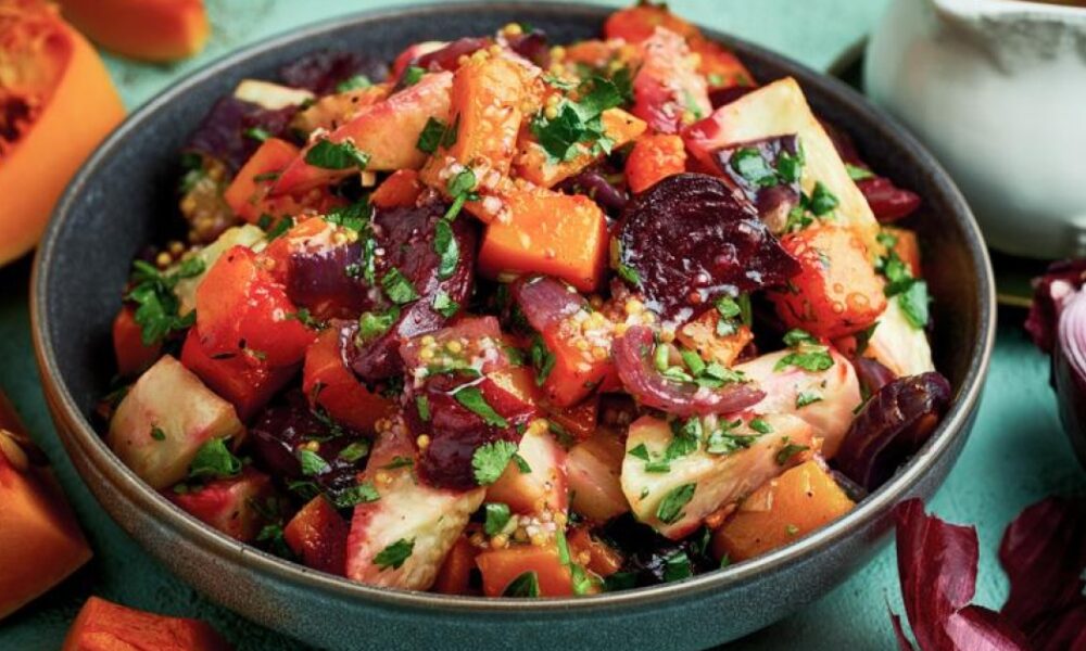 Вкусный и быстрый овощной салат на ужин: простой рецепт для женщин