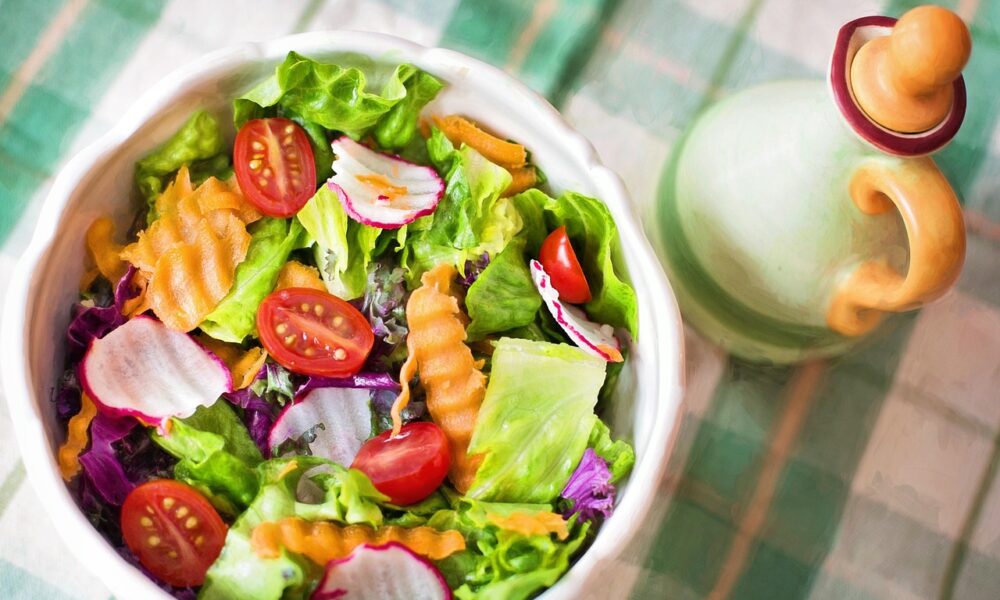 Image for: Самое полезное тесто для фигуры: советы диетолога для женщин. Tags: салат, свежий, овощи, здоровый, рацион пи...