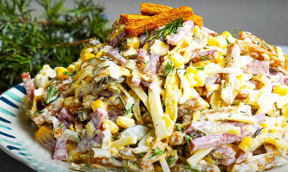 Новый салат затмит Оливье: простой рецепт от бабушки из Волыни