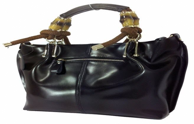 Сумки и здоровье спины: каких моделей стоит избегать женщинам