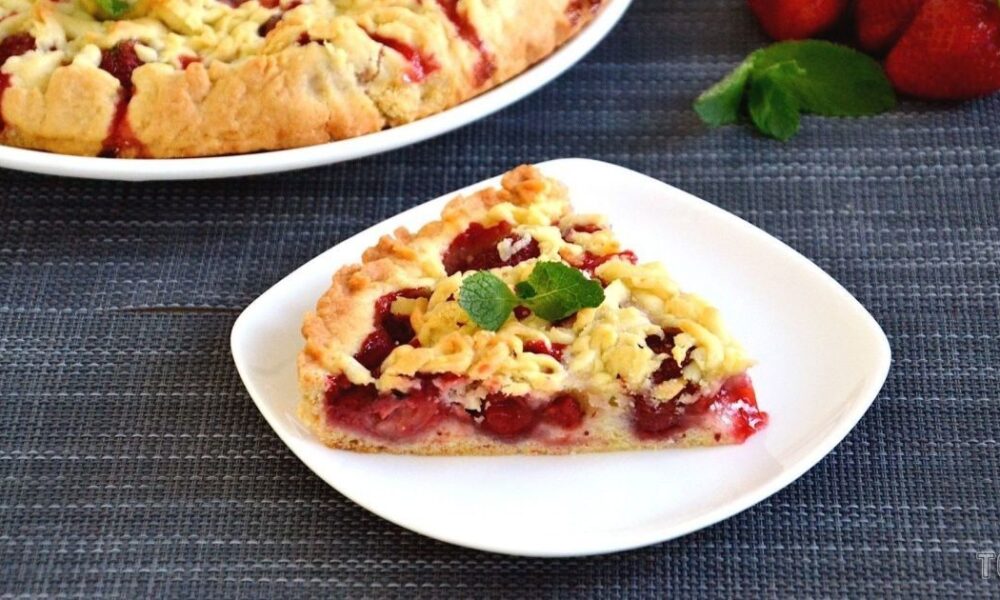 Тертый пирог с вареньем: простой рецепт любимого десерта для всей семьи