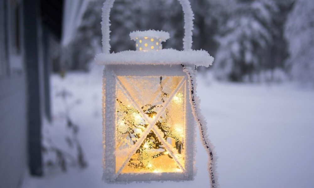 Именины 3 января: кого поздравлять и как отметить