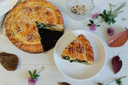 Рецепт вкусного пирога с сочной начинкой: готовим дома