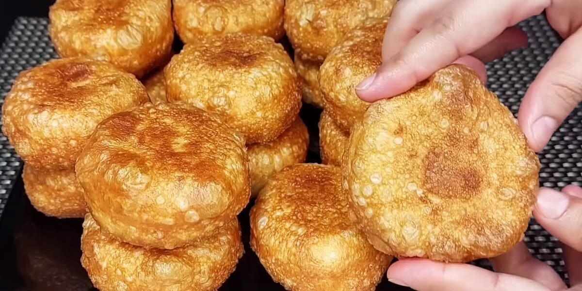 Пышные пирожки на кефире: простой рецепт сытной выпечки