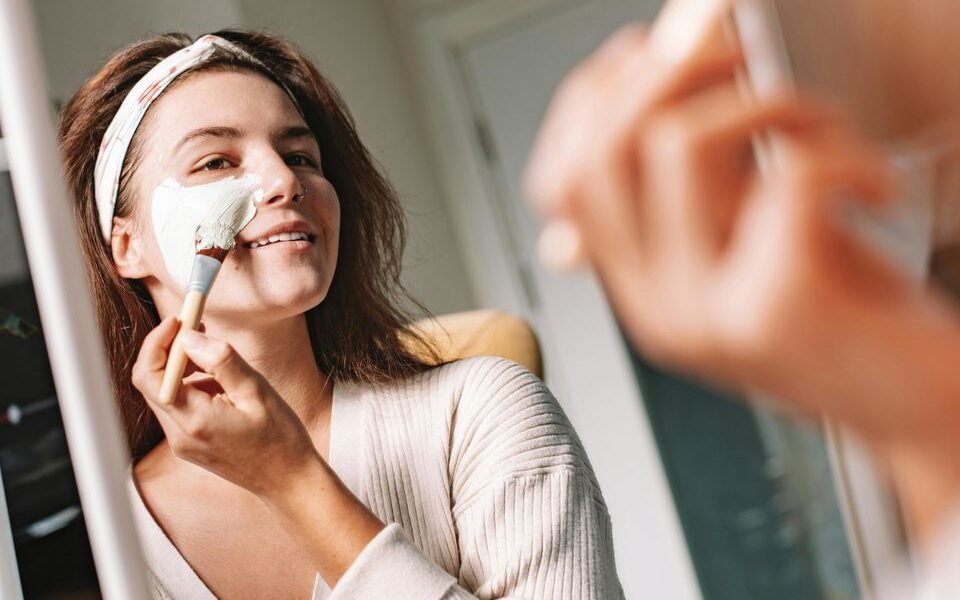 Маски для лица: секреты выбора и применения для идеальной кожи