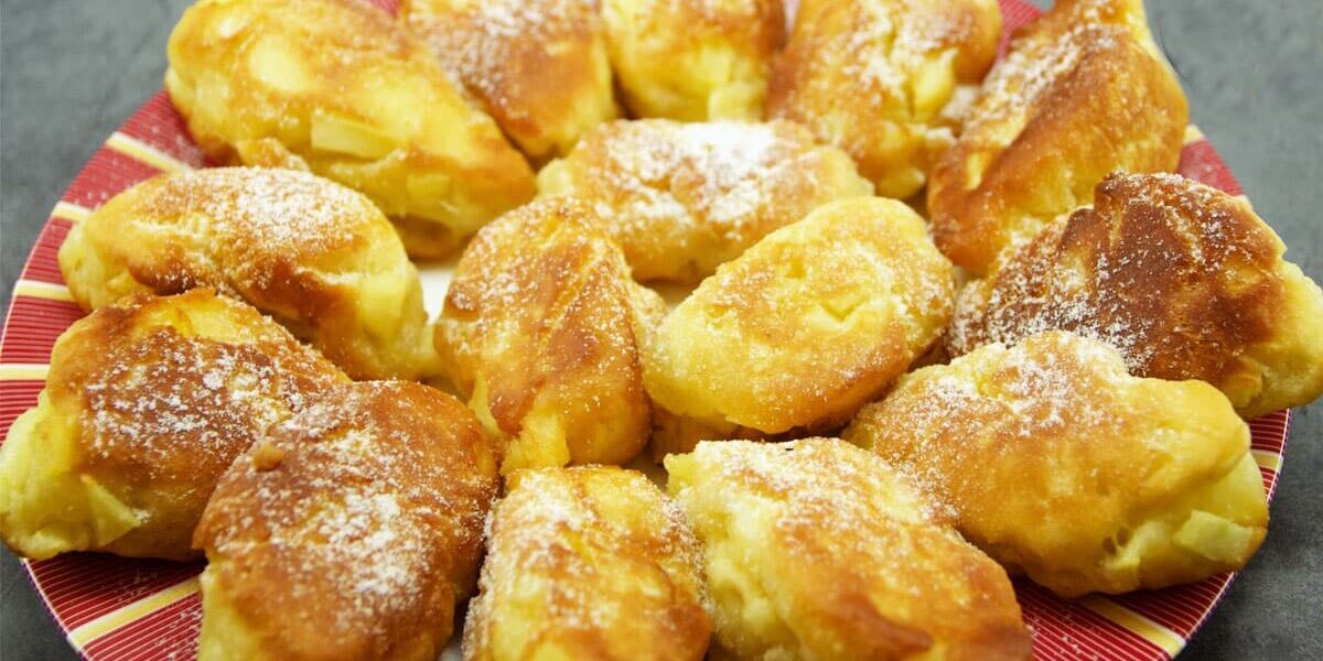 Быстрые и простые оладьи или пирожки без духовки: рецепт из доступных ингредиентов