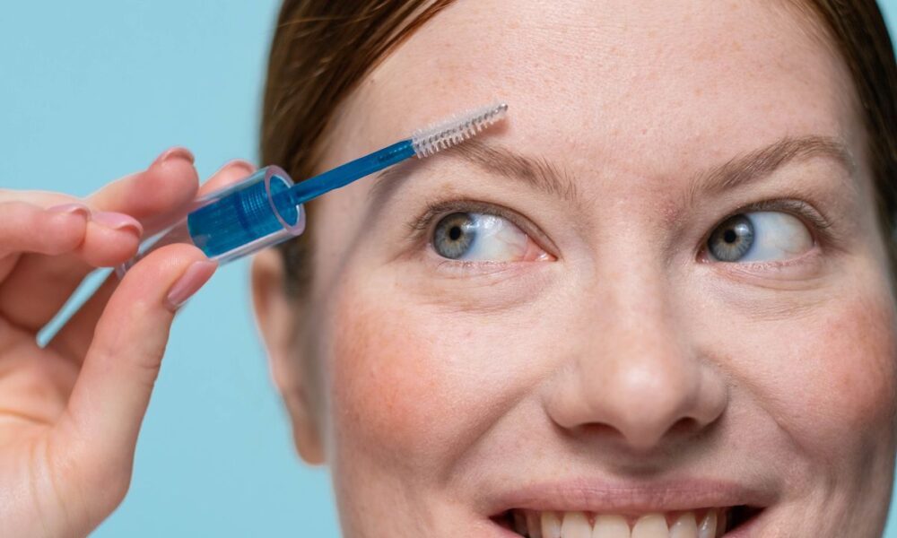 Мыло для бровей: тренд, создание идеальной формы и инструкция по применению