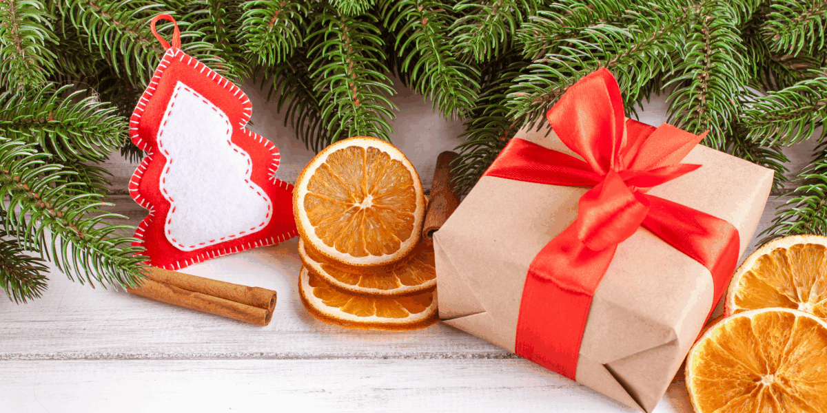 Что подарить мужчине на Новый год 2025: идеи подарков