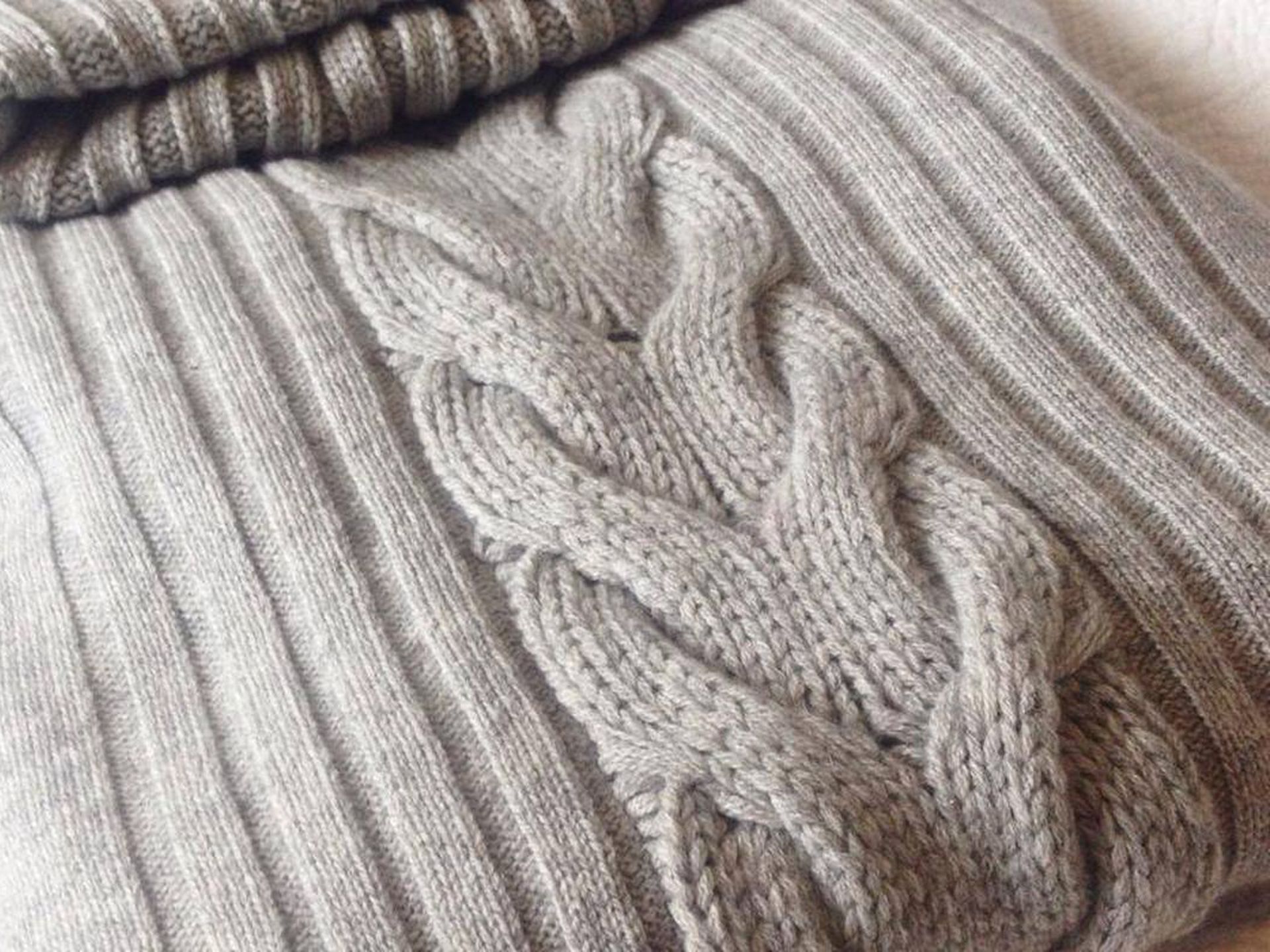 Как ухаживать за деликатными тканями: секреты долговечности любимых вещей