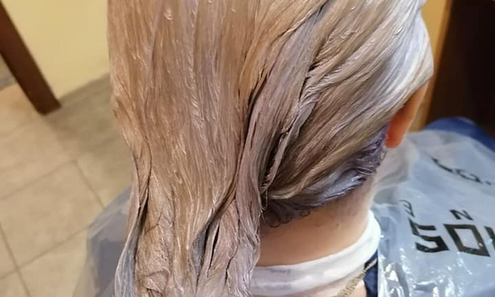 Неудачное окрашивание волос: способы исправить цвет и восстановить локоны