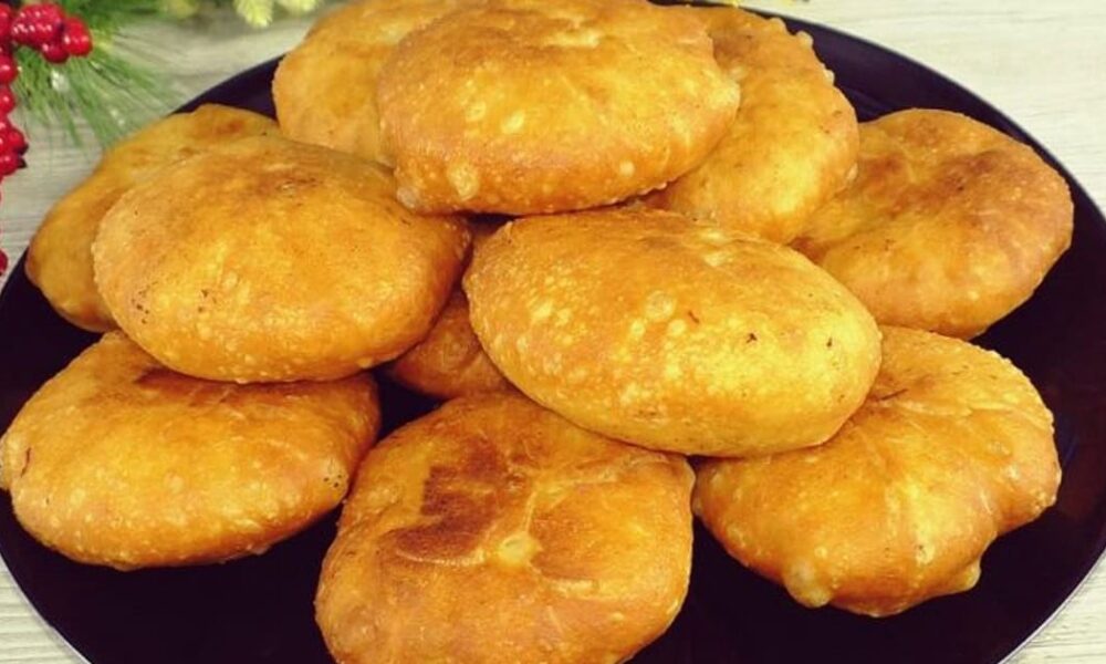 Быстрые пирожки без дрожжей: рецепт мягкого теста, которое долго не черствеет