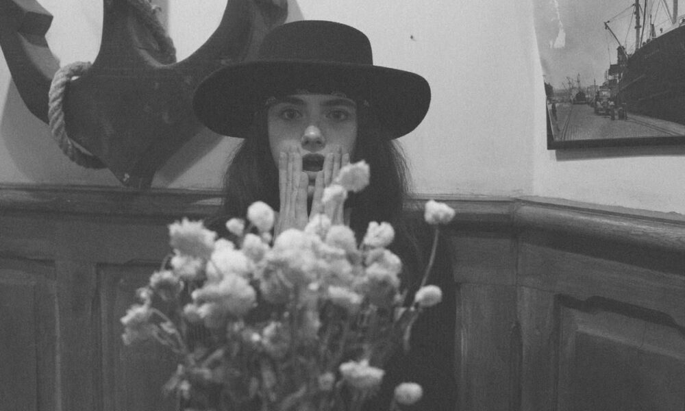 Как справиться с тревогой и начать жить полной жизнью: советы психолога