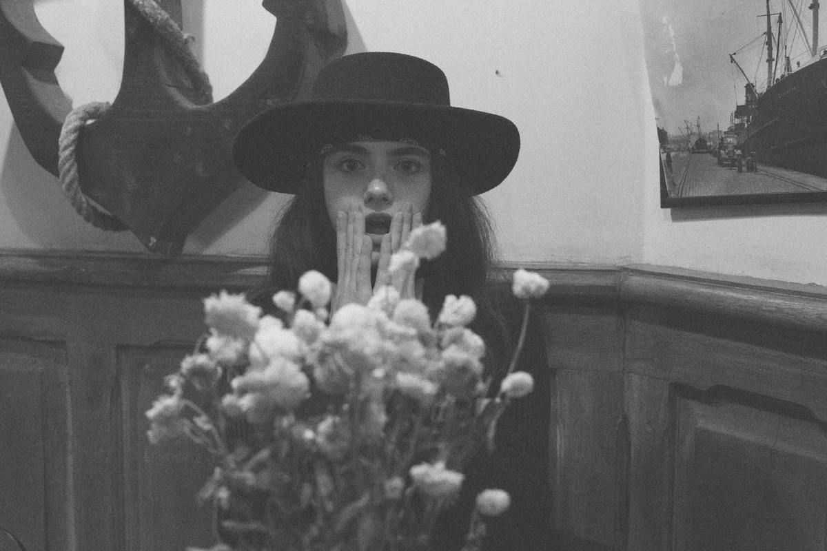 Как справиться с тревогой и начать жить полной жизнью: советы психолога